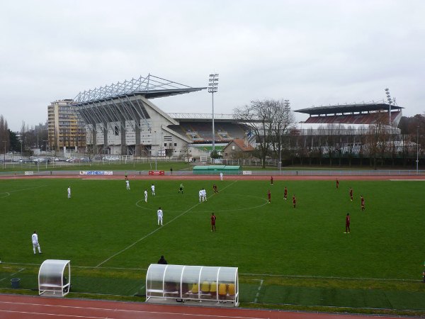 Stade Dezavelle stadium image