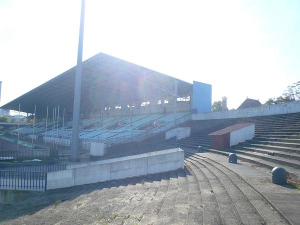 Stade Olympique Yves-du-Manoir stadium image