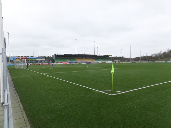 Sportpark De Wolfskamer (SV Huizen) stadium image